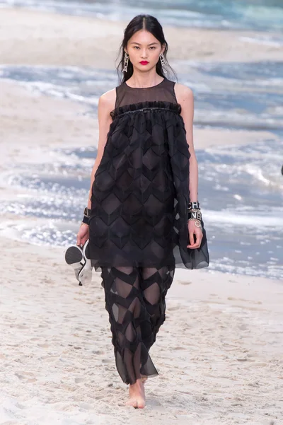 Look 80